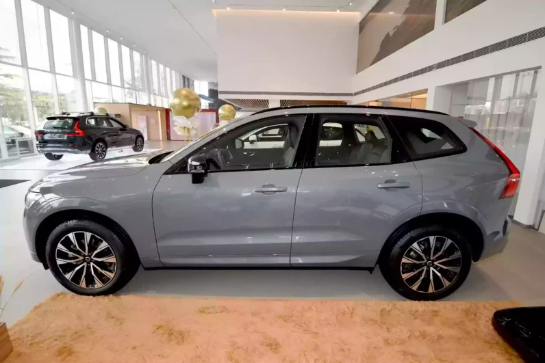
								Volvo XC60 full									