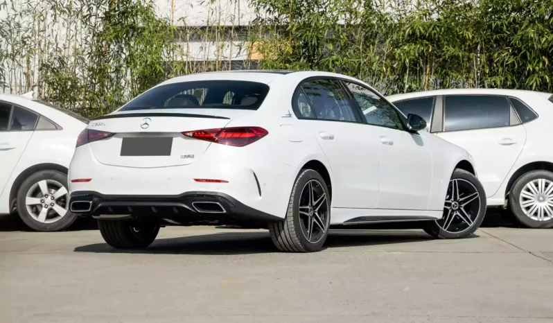
								Mercedes-Benz C-Class full									