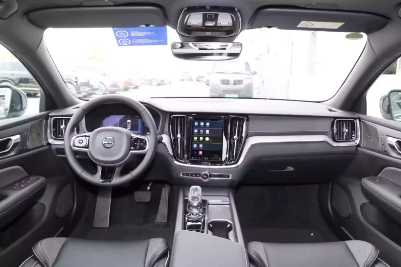 
								Volvo S60 full									